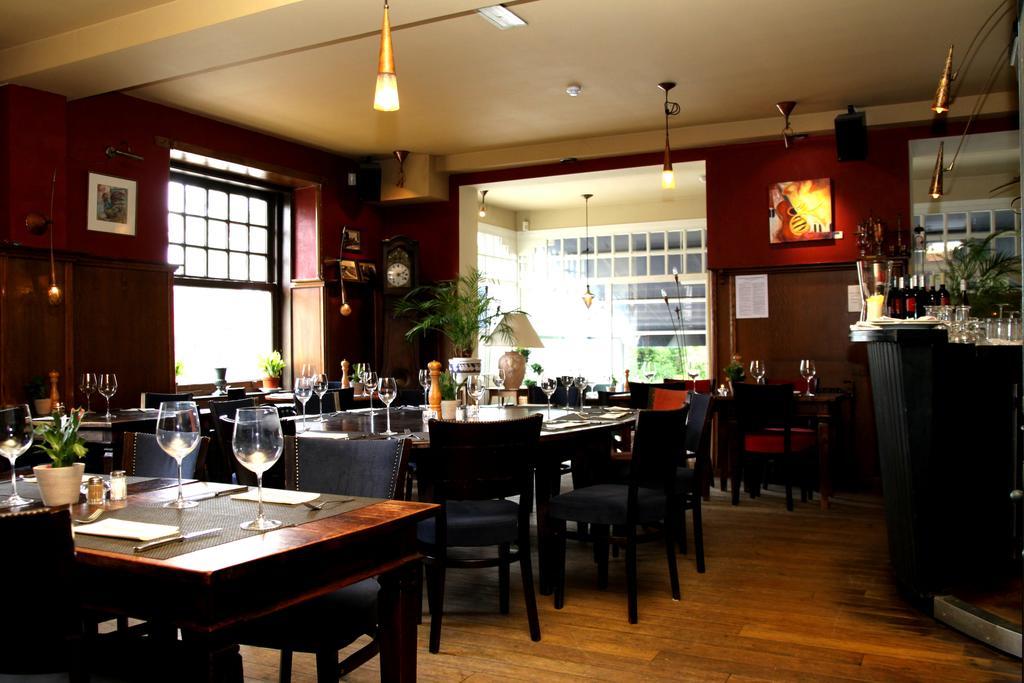 Hotel Restaurant Brasserie Kanne & Kruike Exteriör bild